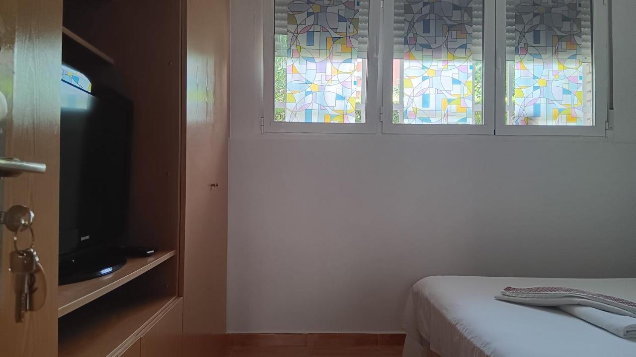 El Colmenar Habitaciones Madrid Eksteriør bilde